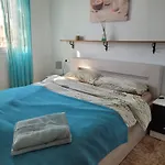 Floor Punta Prima 아파트